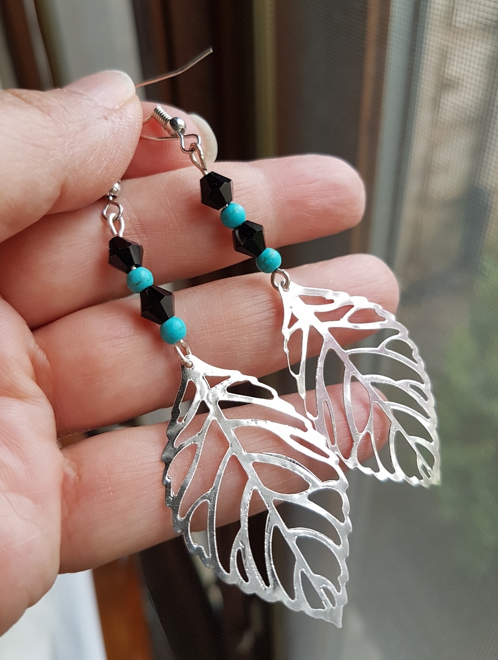 Swarovski Elements Black Crystals & Genuine Turquoise Silver Leaf Earrings NEW - Picture 3 of 5